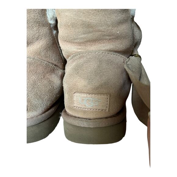 UGG Mini Twist Arroyo Boot size 8 - Picture 14 of 16